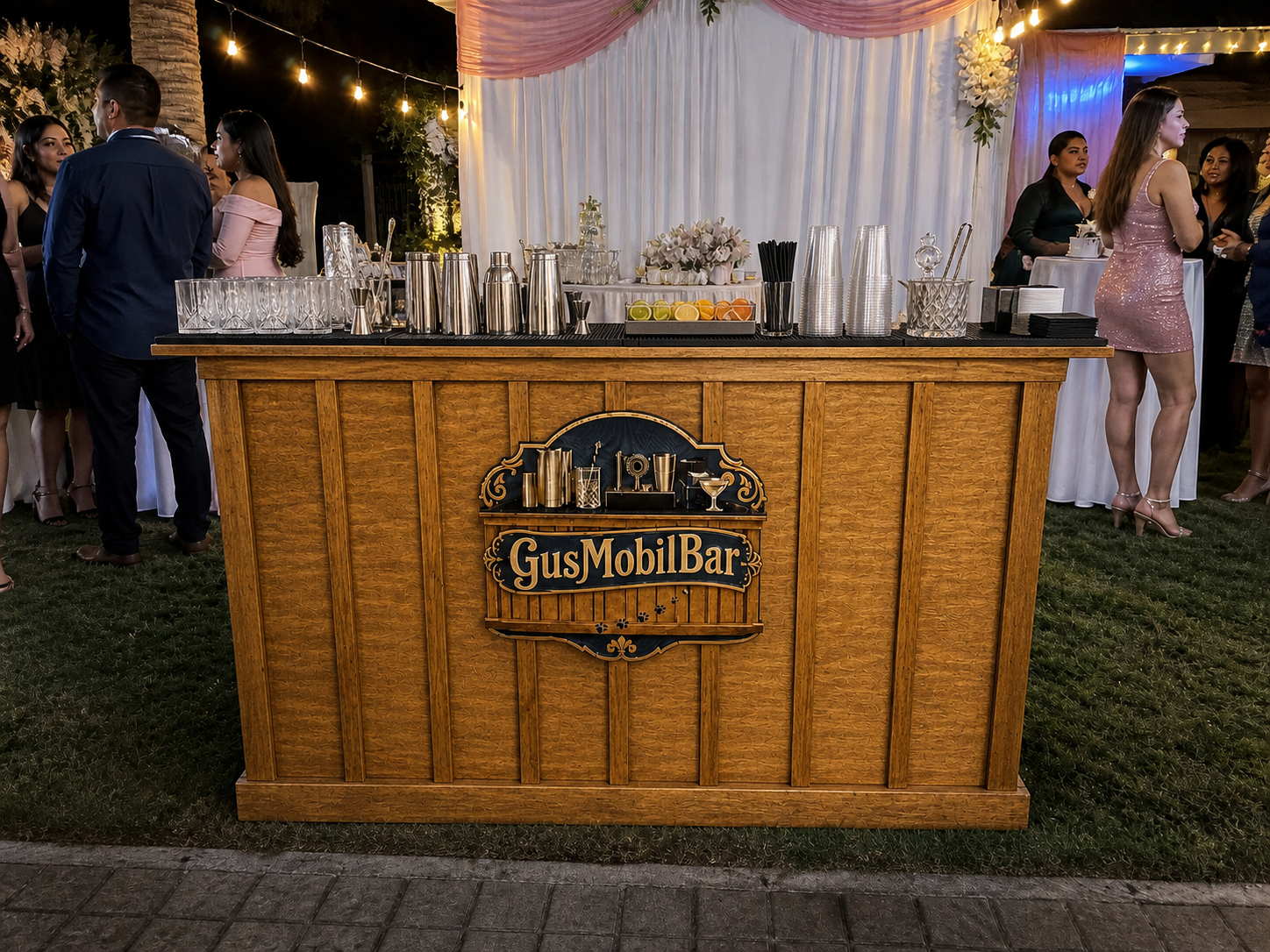 Gus Mobil Bar con cocteles en una celebración de quinceañera